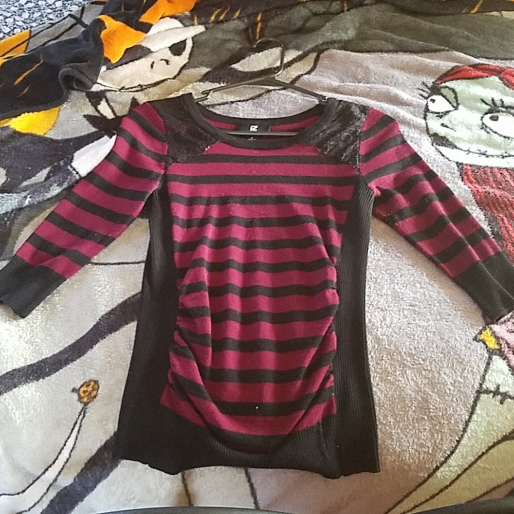 Striped top - Picture 2 of 3